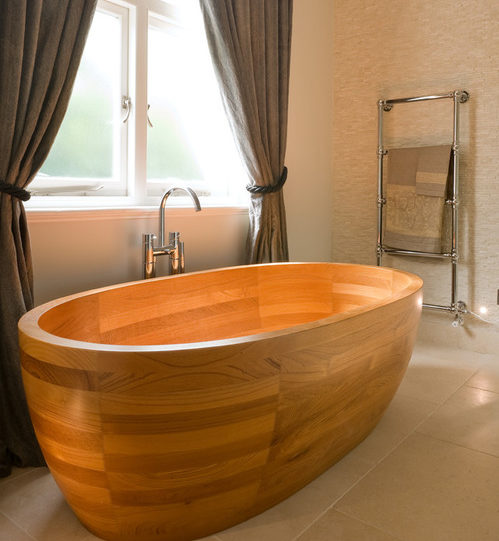 Bồn tắm gỗ oval dáng đứng