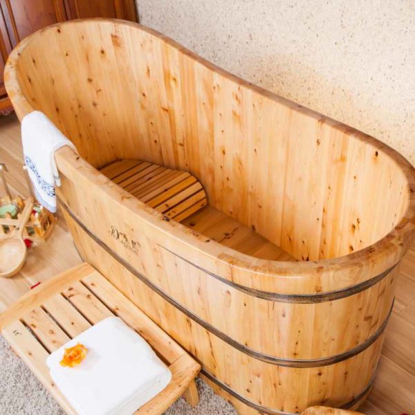 Bồn tắm bằng gỗ cao cấp