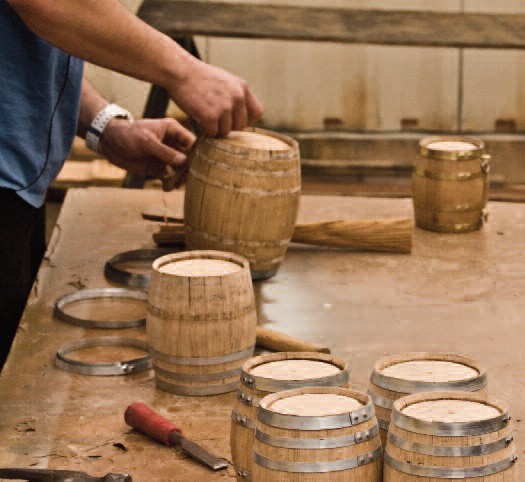 quy trình thạo ra thùng rượu gỗ sồi