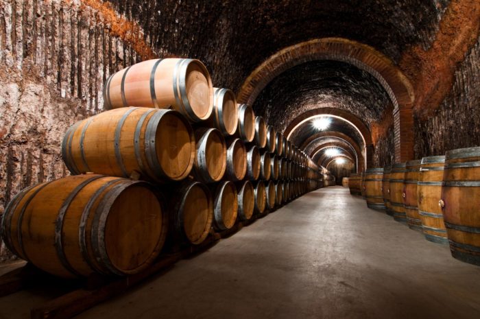 Thùng rượu gỗ sồi: Bí quyết làm nên thương hiệu nổi tiếng