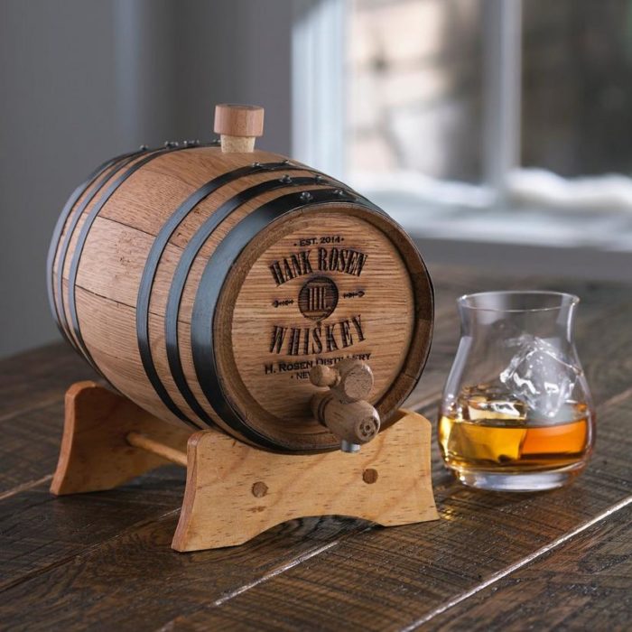 bom rượu gỗ sồi tạo hương vị hoàn hảo cho rượu whisky