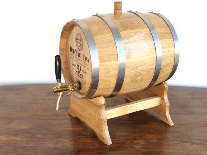 Thùng rượu gỗ sồi nhỏ 20L người yêu thích rượu whisky ưa chuộng